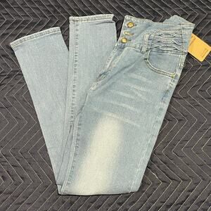 GM Fashion: Women's Jeans